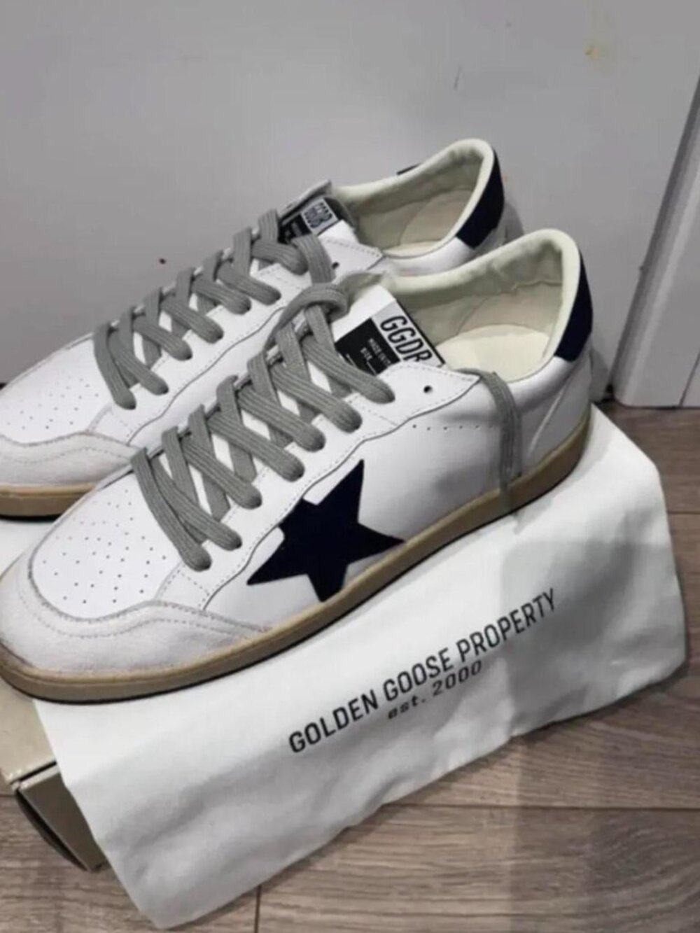 Golden Goose Ballstar trainers - Picture 3 of 4